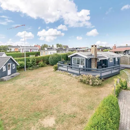 Two Bedroom Holiday In * Frorup