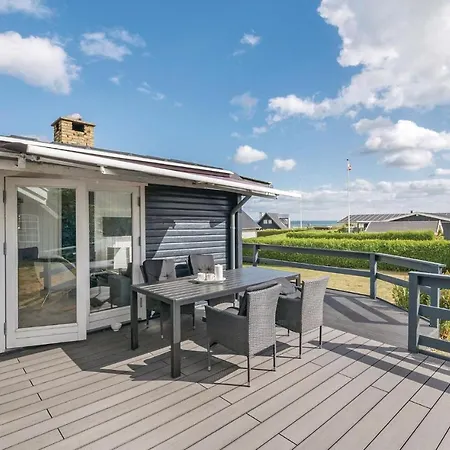 Two Bedroom Holiday In * Frorup